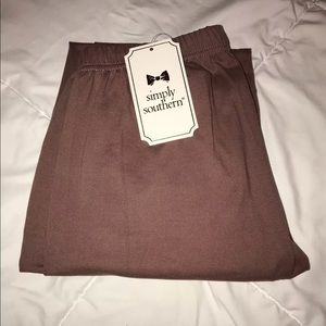 Simply Southern Taupe Leggings
